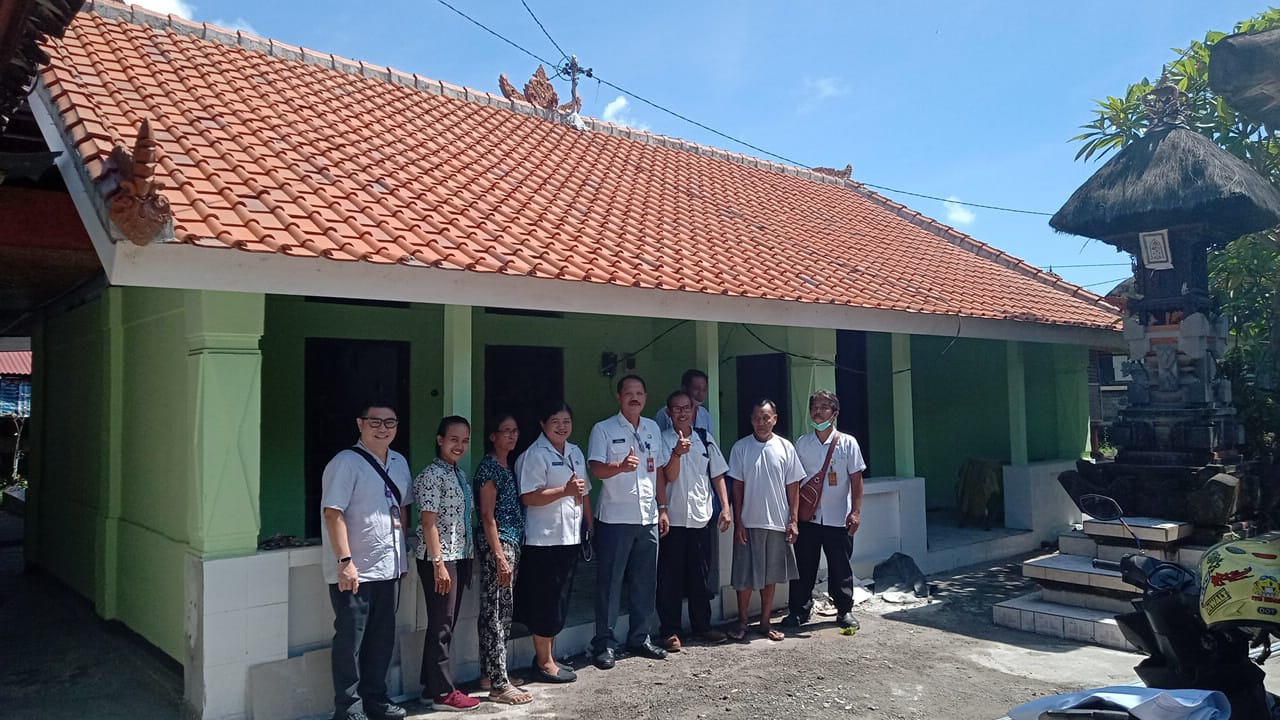 Inspeksi dan Monitoring Perbaikan Rumah Tidak Layak Huni di Lingkungan Banjar Saba, Kelurahan Penatih