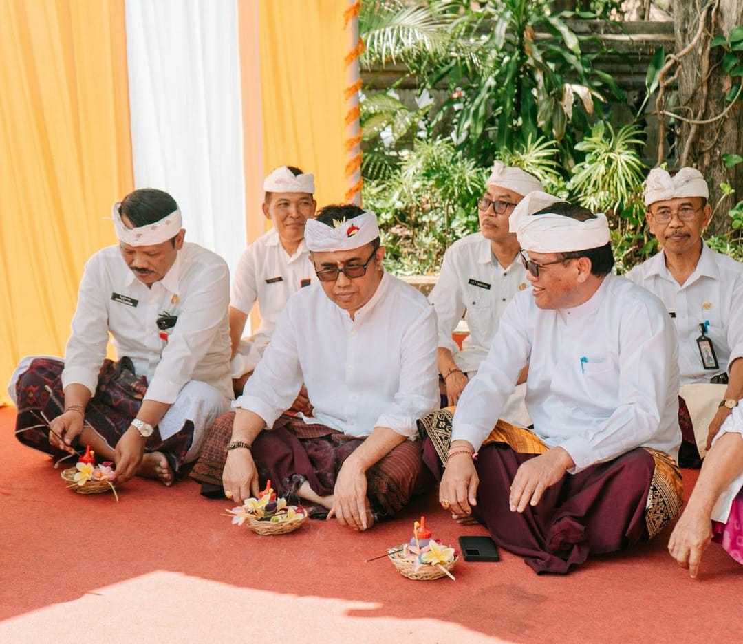 Piodalan Padmasana Dinas Perumahan, Kawasan Permukiman dan Pertanahan Kota Denpasar
